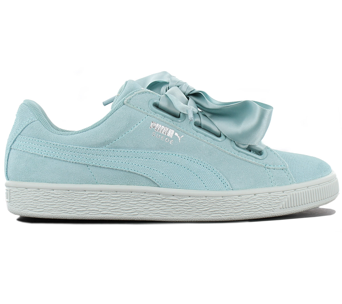 turquoise suede pumas