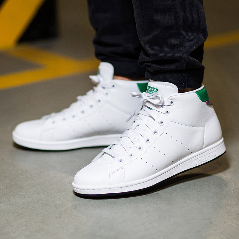 Stan Smith с широкими штанами